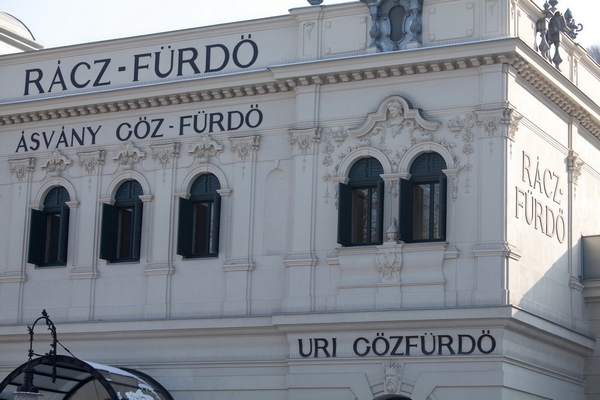 Megnyílhat végre a Rácz fürdő? - A Főváros cáfol