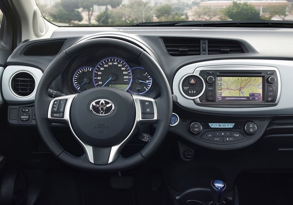 Igazi hibrid kicsiben a Toyota Yaris