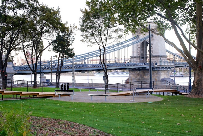 Elkészült a Lánchíd park - Új ökopark Budapest szívében