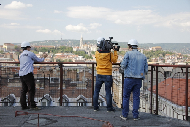 Elkezdődtek a Tőzsdepalota felújítási munkálatai - Exkluzív fotók!