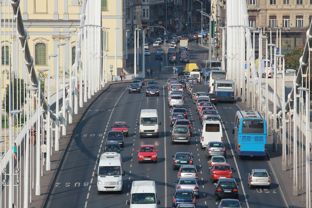 Az egész ország jövője Budapesten múlik!