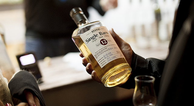 Palackban ez első magyar Single Malt whisky