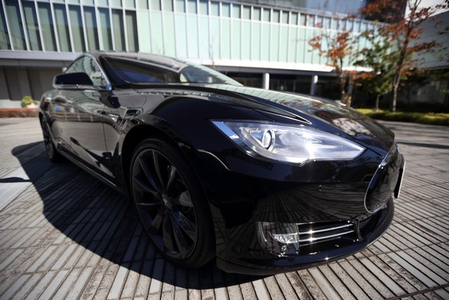 Folytatódott a Tesla-sztori, de már senki nem esett hasra