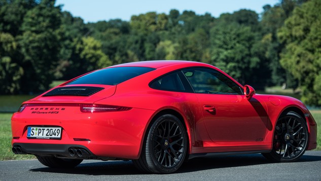 Az egyik letépi a fejed, a másik meg is rág utána - Porsche 911