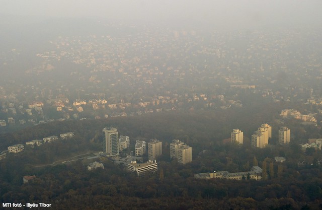 Szmogriadót rendeltek el Budapesten