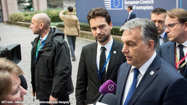 Orbán: vízummentességet Ukrajnának