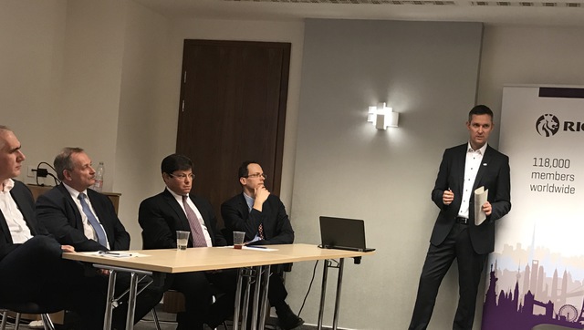 Nincs, aki építsen Budapesten - Jöhetnek az ukrán vendégmunkások