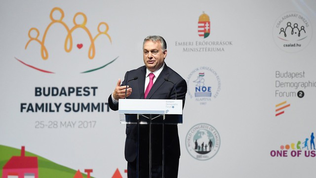 Itt van Orbán Viktor nagy bejelentése, örülhetnek a családok!