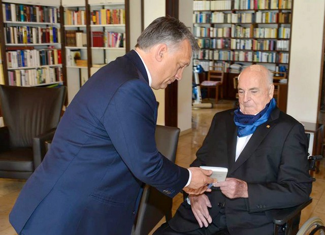 Elhunyt Helmut Kohl volt német kancellár