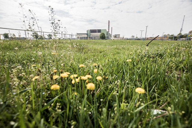 Miskolc méretű napelemfarm válthatná ki Paks 2-t - De milyen áron?