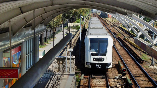 Kettes metró: marad a sebességkorlátozás