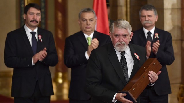Megtudtuk, mire készülhet az Orbán-kormány az egészségügyben