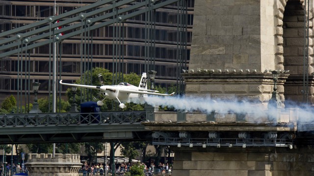 Tarlós: elég volt a botrány és a zűrzavar, nincs több Air Race Budapest belvárosában (2.)