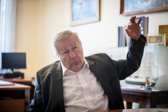 Üzent a Költségvetési Tanács: Ne költse el a tartalékot a kormány!