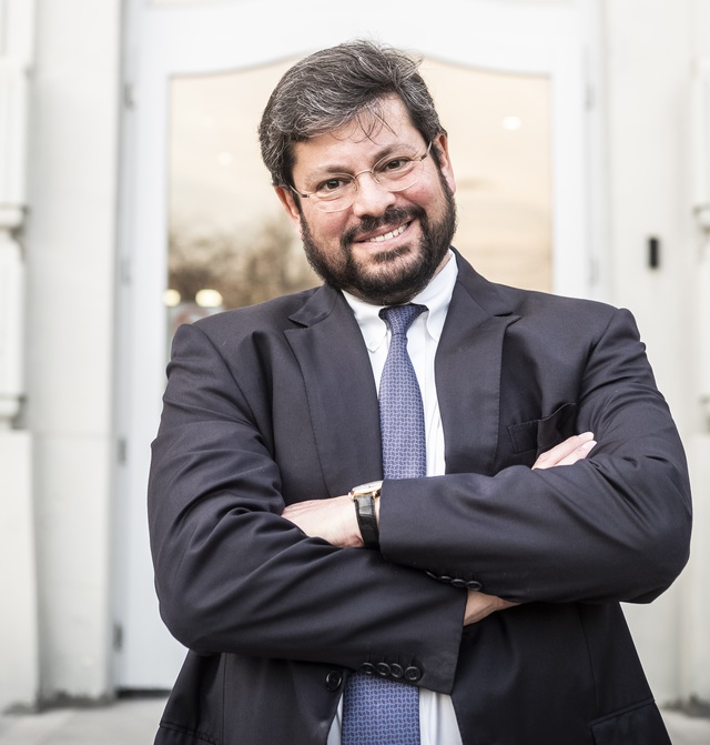 Az ingatlanszakma olyan, mint olajszállító hajót vezetni