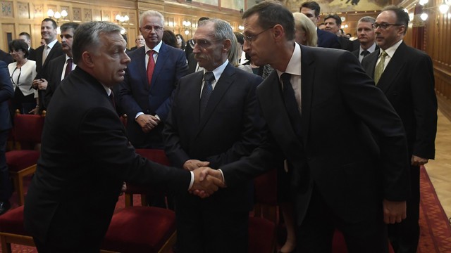 Szép csendben óriásit kaszál a kormány az új csodafegyverével
