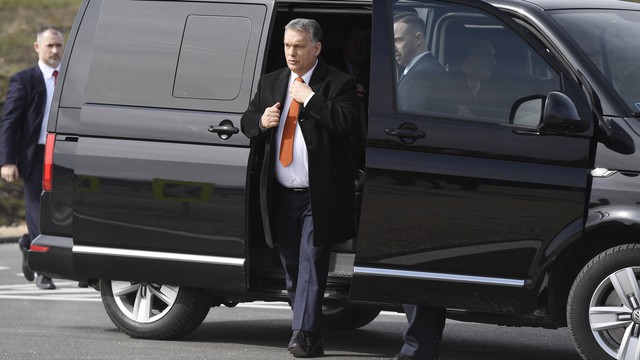 Itt a képes lista az autókról, amikre az Orbán-kormány ingyen milliókat fog adni