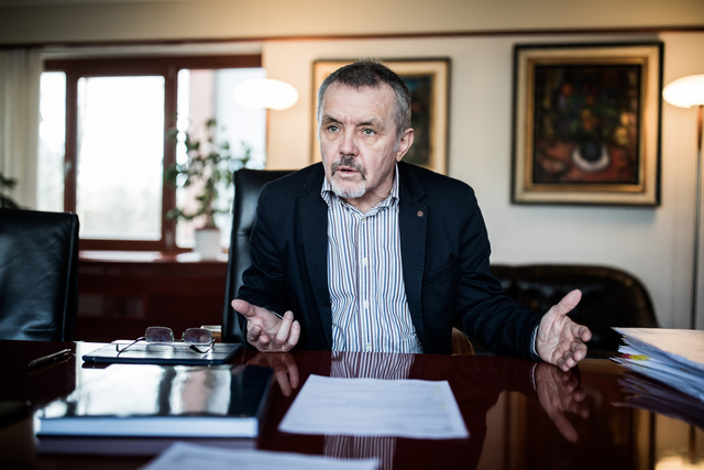 Sinkó Ottó: nem szabad irritálni az embereket, mert ezzel a kivándorlás irányába toljuk őket