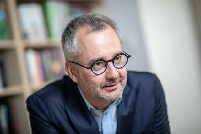 Világhírű magyar tudós tart felkészítőt a válságra