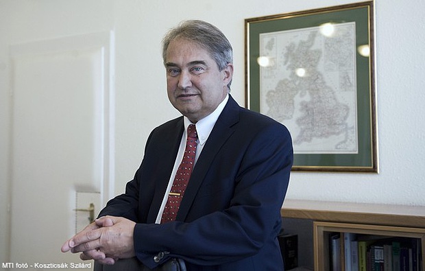 Gyanús felpuffadás a magyar állam becsődölt bankjánál Gyanús felpuffadás a magyar állam becsődölt bankjánál