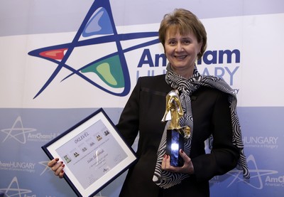 Szűts Ildikó kapta a legkiválóbb női vezetőnek járó AmCham-díjat