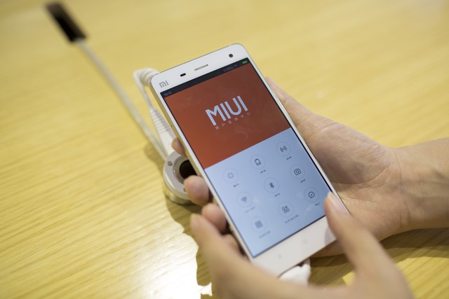 És a harmadik kínai mobil: A Xiaomi MI4