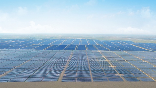 Itt vannak a világ legnagyobb naperőművei