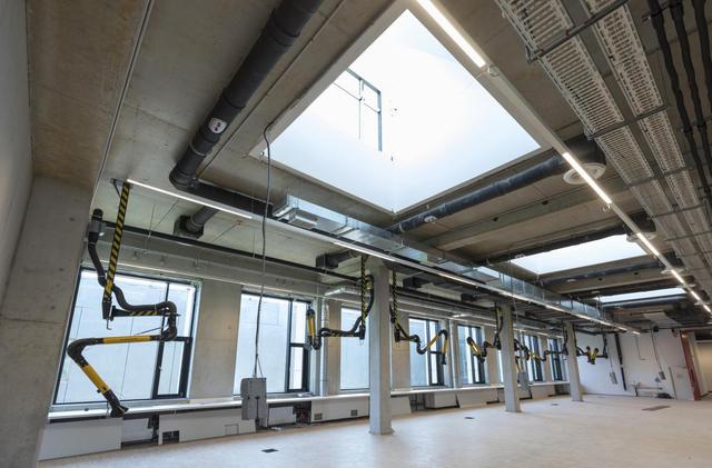 Bejutottunk az ultramodern budapesti raktárba (képek)