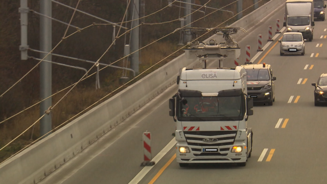 Villamosítottak egy német autópályát - Pénzkidobás vagy ez a jövő közlekedése?